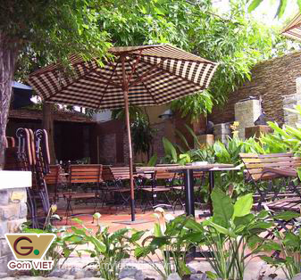 Gạch đá,gạch gốm-nhân tố chính tạo lên nét đẹp của cafe sân vườn 